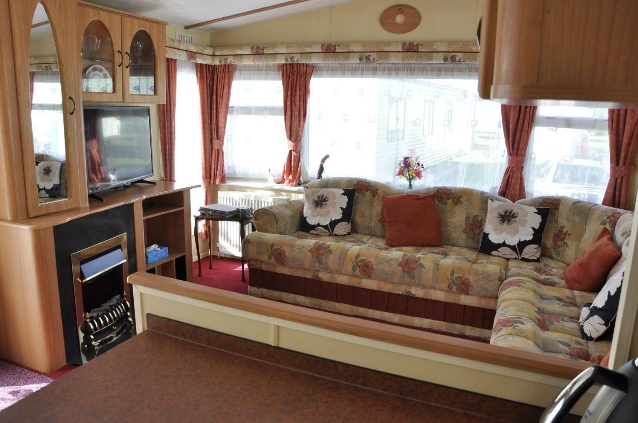 Caravan 8 Berth With Private Fishing Hotel Lincoln Buitenkant foto