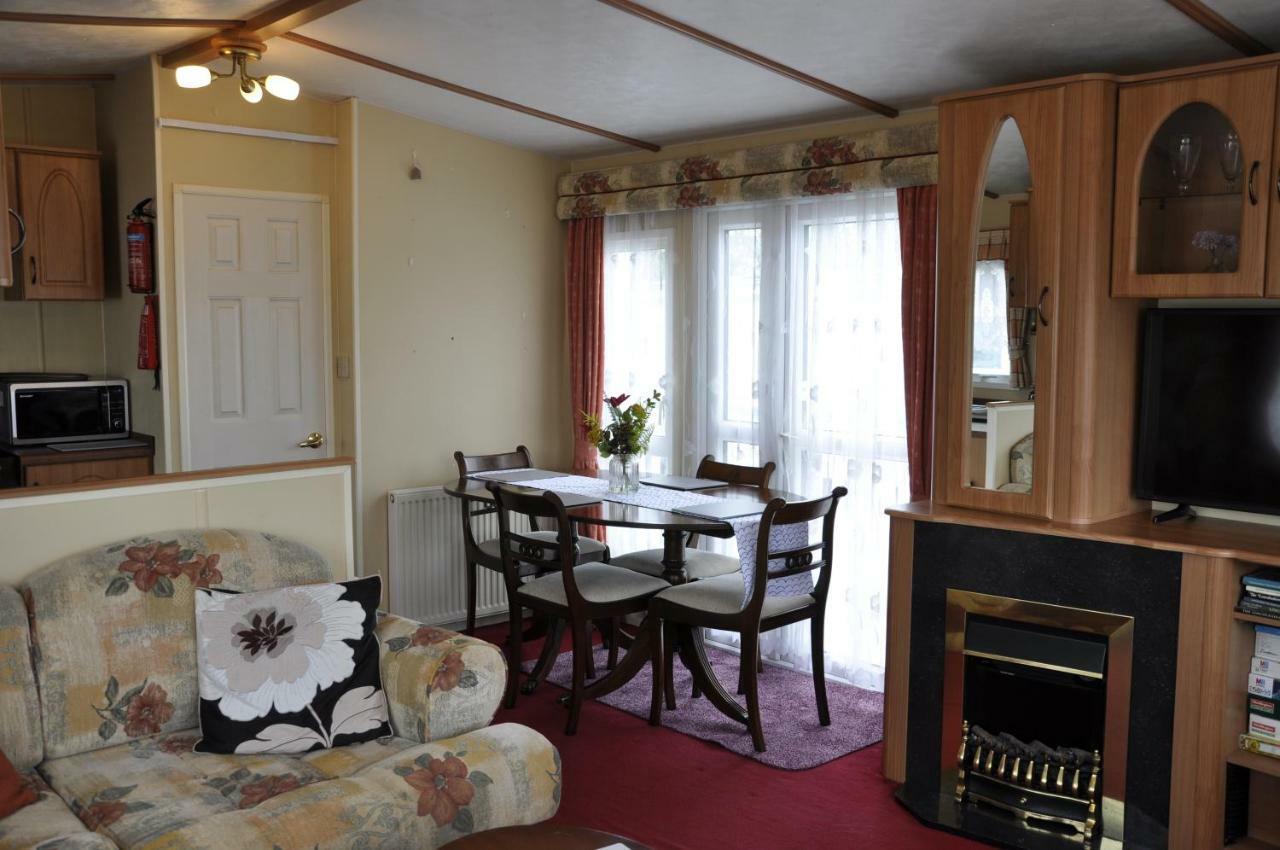 Caravan 8 Berth With Private Fishing Hotel Lincoln Buitenkant foto